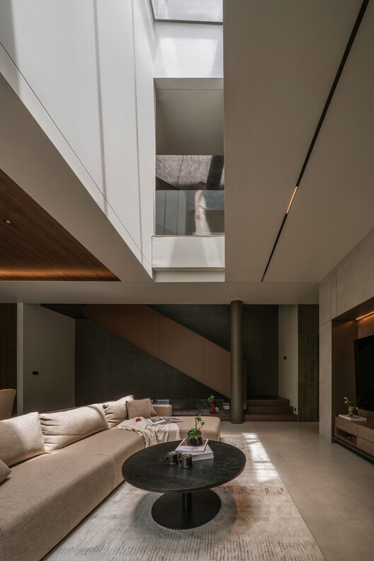 O16 House / studiokian - Interior Photography, Living Room