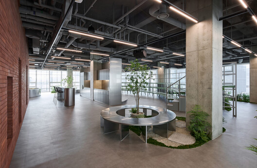 Woowa Brothers Office / unseenbird - Interior Photography, Lighting, Glass, Chair