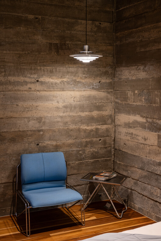 The Terrace House / S.O.S Architects - Interior Photography, Wood, Chair