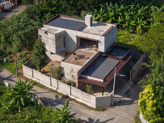The Terrace House / S.O.S Architects - Image 6 of 35