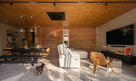 The Terrace House / S.O.S Architects - Interior Photography, Wood, Lighting, Table, Chair, Sofa