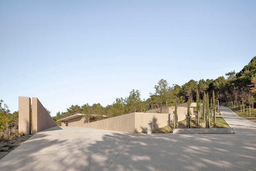 Cemetery Ankaran / void arhitektura - Image 2 of 21