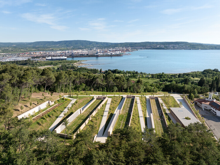 Cementerio de Ankara / void arhitektura - Edificios Públicos