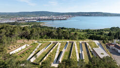 Cemitério Ankaran / void arhitektura