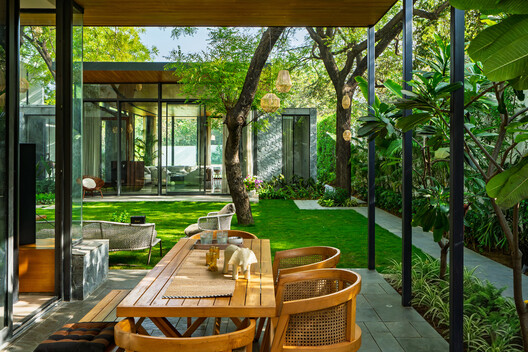 Neem Tree House / DADA Partners - Interior Photography, Wood, Garden, Courtyard, Patio