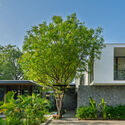 Neem Tree House / DADA Partners - Houses