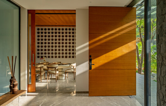 Neem Tree House / DADA Partners - Image 11 of 18