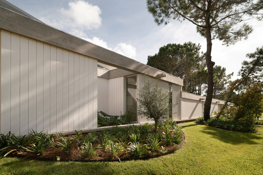 House by the Sea / Jorgelina Tortorici & Asociados House by the Sea / Jorgelina Tortorici & Asociados - Image 12 of 35
