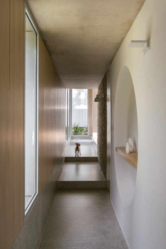 House by the Sea / Jorgelina Tortorici & Asociados House by the Sea / Jorgelina Tortorici & Asociados - Interior Photography, Wood, Concrete