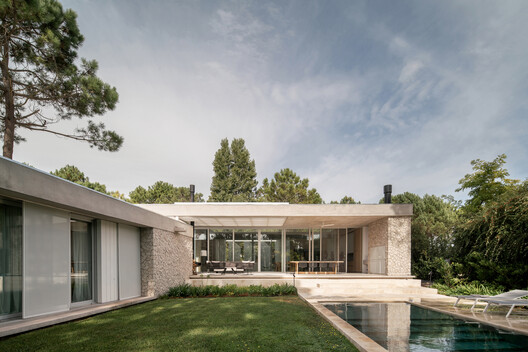 House by the Sea / Jorgelina Tortorici & Asociados House by the Sea / Jorgelina Tortorici & Asociados - Exterior Photography