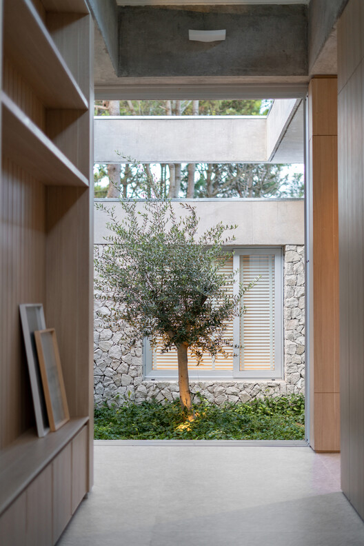 House by the Sea / Jorgelina Tortorici & Asociados House by the Sea / Jorgelina Tortorici & Asociados - Interior Photography, Concrete