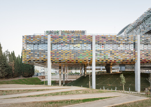 Delta Business Center / Picharchitects/Pich-Aguilera Delta Business Center / Picharchitects/Pich-Aguilera - Image 8 of 18