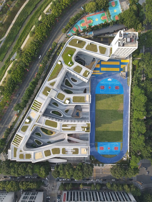 Redevelopment of Pingshan Elementary School into a Nine-Year Integrated School / CCDI Dongxiying Studio - Image 8 of 45