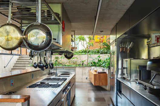 Casa TG / Obra Arquitetos - Interior Photography, Kitchen, Lighting, Countertop