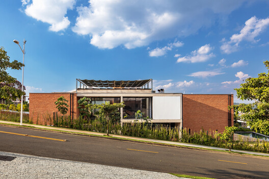 Casa TG / Obra Arquitetos - Exterior Photography