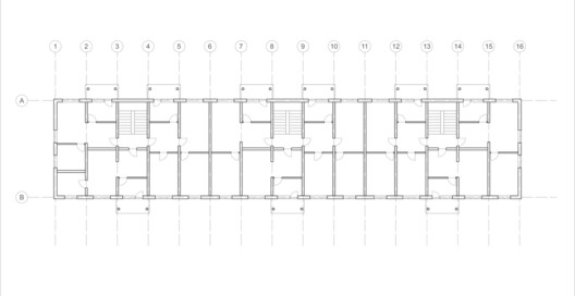 Architecture and Ideology: How Political Systems Shaped 20th-Century Design Architecture and Ideology: How Political Systems Shaped 20th-Century Design - Image 4 of 18