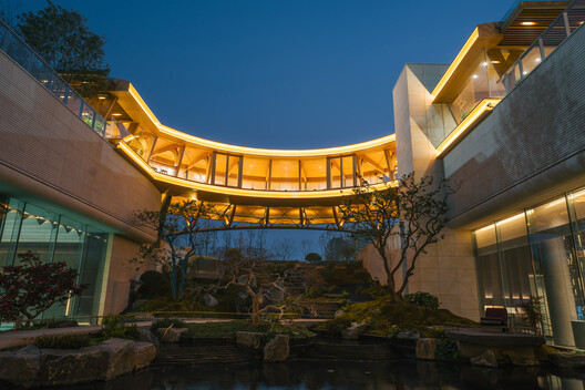 Timber Structure Pedestrian Bridge of Yitaiyipin Garden / GREEN ARCHITECTS + gad - Exterior Photography