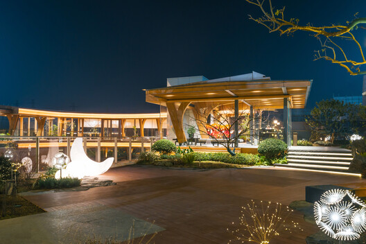 Timber Structure Pedestrian Bridge of Yitaiyipin Garden / GREEN ARCHITECTS + gad - Image 13 of 33