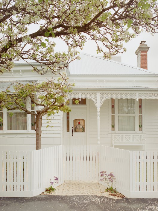 Ramsden House / James Harbard Architects - Interior Photography, Fence