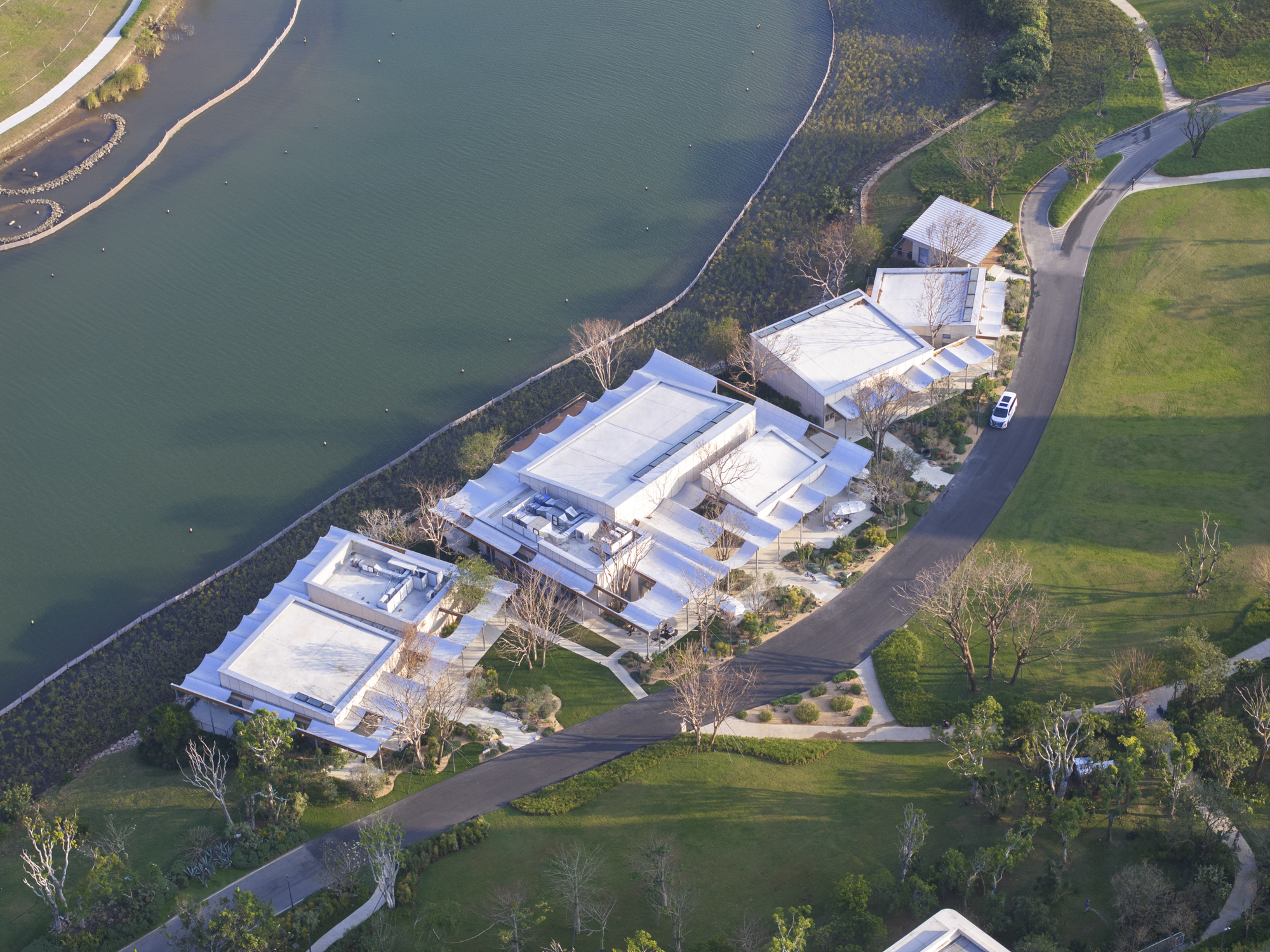 画廊 三亚华润海棠湾水岸 Center / 几里建筑 - 7