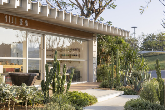 Sanya CR Land Haitang Bay Waterfront Center / Vari Architects - Image 19 of 35