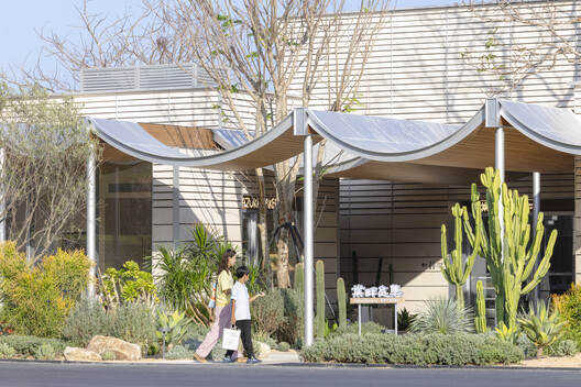 Sanya CR Land Haitang Bay Waterfront Center / Vari Architects - Exterior Photography, Garden, Chair, Courtyard, Patio