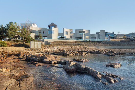 Wind Fence 2 / Hyunjoon Yoo + Partners - Image 10 of 17