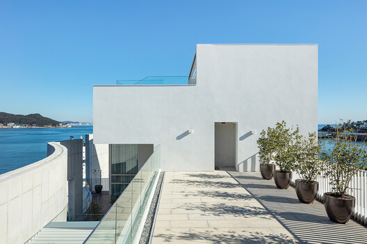 Wind Fence 2 / Hyunjoon Yoo + Partners - Exterior Photography, Coast, Balcony