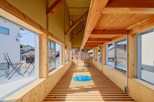 House TN / 1-1 Architects