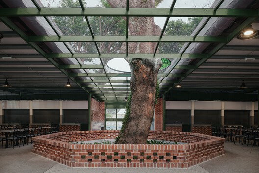 Astaka Kota Selera /  EA Architects - Image 3 of 18