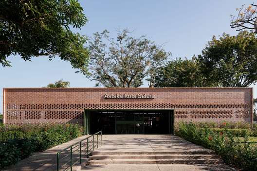 Astaka Kota Selera /  EA Architects - Image 8 of 18