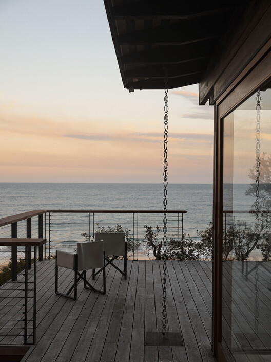 Macmasters / Jorge Hrdina Architects - Interior Photography, Wood, Deck, Balcony, Coast, Chair