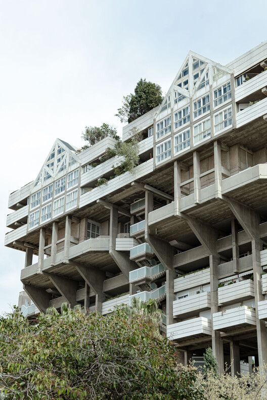 Espai Verd: The Habitable Utopia of Valencia’s Green Cathedral - Image 23 of 40