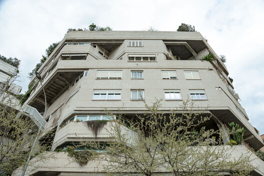 Espai Verd: The Habitable Utopia of Valencia’s Green Cathedral - Image 11 of 40