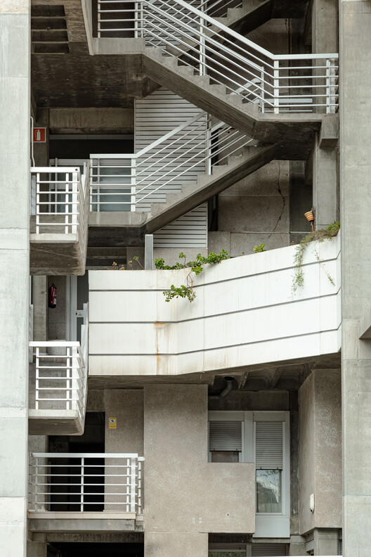 Espai Verd: The Habitable Utopia of Valencia’s Green Cathedral - Image 8 of 40