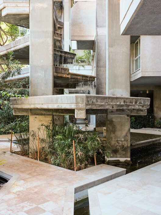 Espai Verd: The Habitable Utopia of Valencia’s Green Cathedral - Image 18 of 40