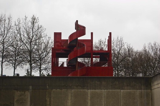 The Soft Control of Space: Design for Decision-Making The Soft Control of Space: Design for Decision-Making - Image 2 of 7