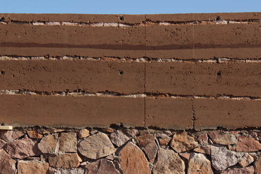 “Earth Is Not Nostalgia”: Hand Over on Design-Build and Local Materials - Image 10 of 11