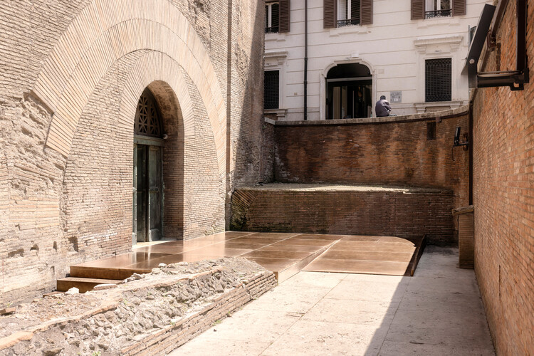 STARTT Designs New Access to the Archaeological Areas Behind the Pantheon in Rome - Image 3 of 17