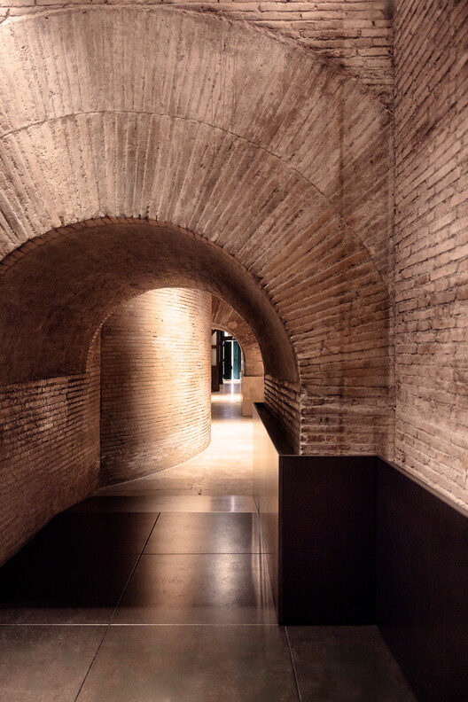 STARTT Designs New Access to the Archaeological Areas Behind the Pantheon in Rome - Image 10 of 17