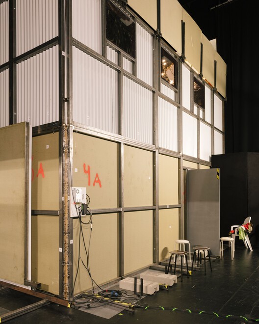 Pendulum Scenography / fala - Image 15 of 22