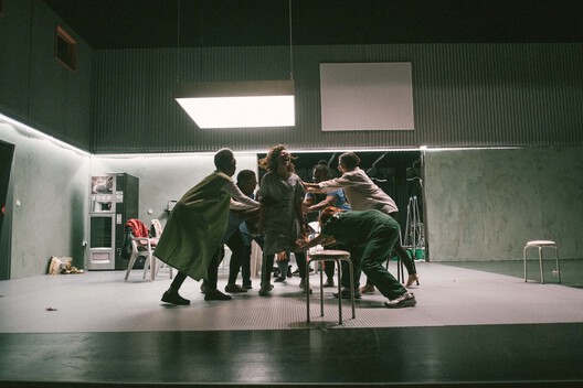 Pendulum Scenography / fala - Interior Photography, Chair
