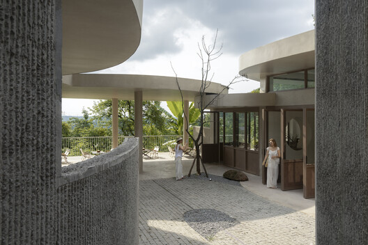 Buzzy Sunny · Feixue Pavilion / Archermit - Exterior Photography, Concrete, Column