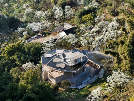 Buzzy Sunny · Feixue Pavilion / Archermit