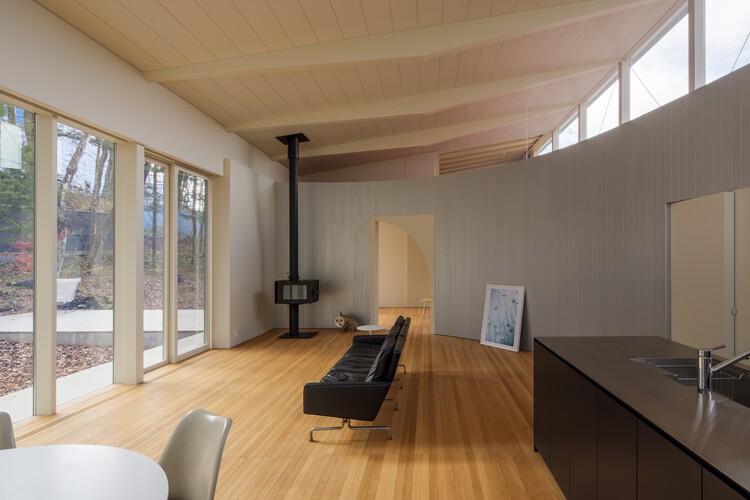 轻井泽之家 / nao architects office + Studio Hashimura - 室内图, 木头