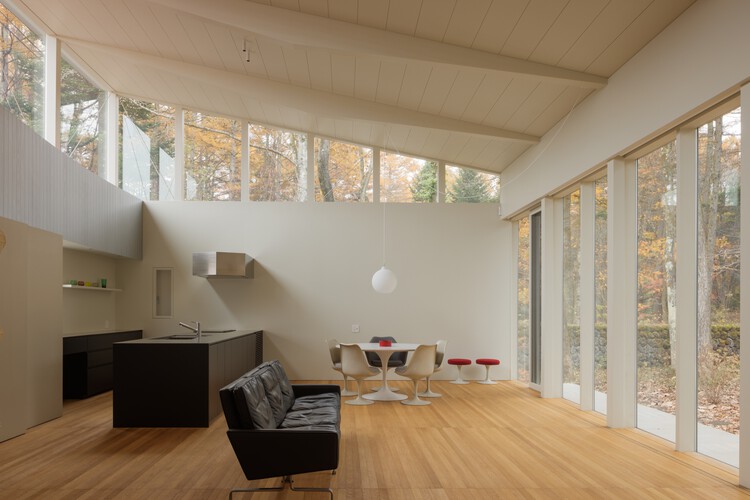 轻井泽之家 / nao architects office + Studio Hashimura - 室内图, 起居室, 木头