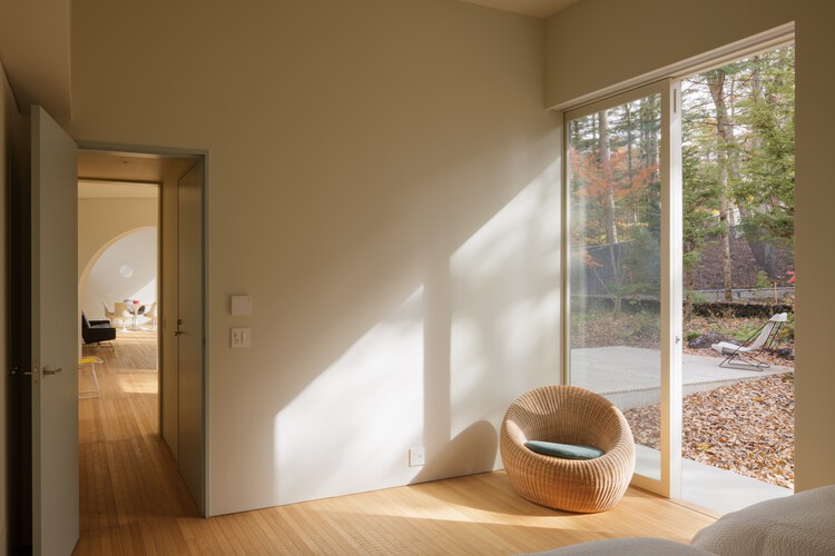 轻井泽之家 / nao architects office + Studio Hashimura - 室内图, 木头
