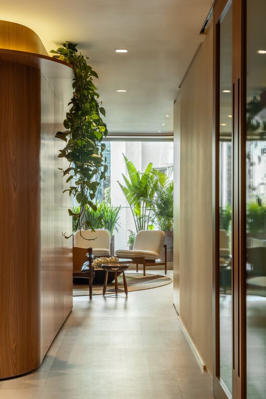 Domus Legalis – Criminal Law Office / StudioVA Architects Domus Legalis – Criminal Law Office / StudioVA Architects - Interior Photography, Dining room, Wood, Lighting, Glass