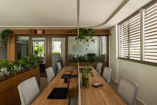 Domus Legalis – Criminal Law Office / StudioVA Architects Domus Legalis – Criminal Law Office / StudioVA Architects - Interior Photography, Dining room, Table, Chair, Glass