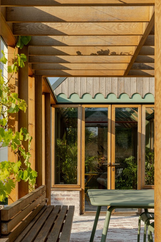 A Place in the Country / Studio Ben Allen - Interior Photography, Wood, Garden, Deck